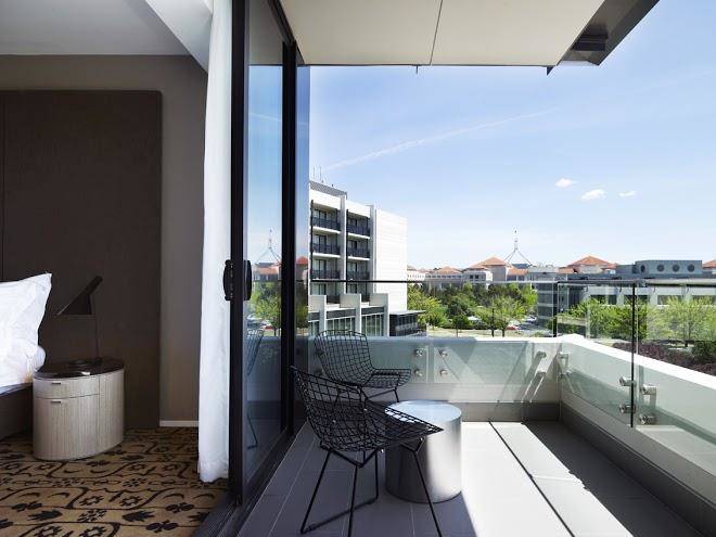 Burbury hotel canberra