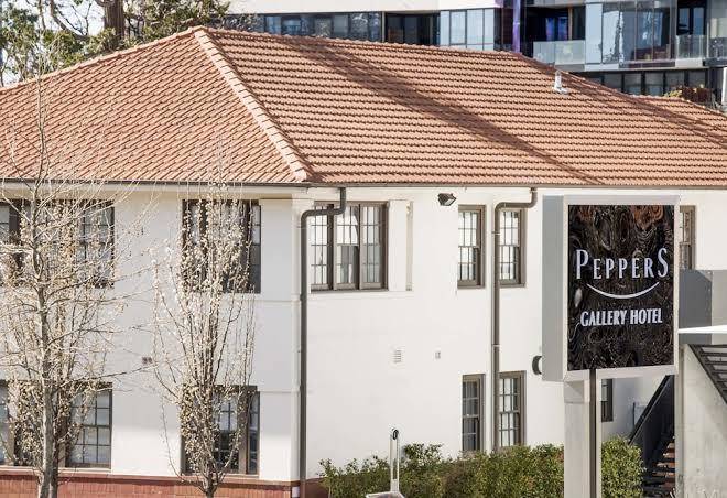 Peppers Gallery Hotel Canberra Image