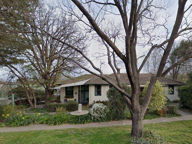 Practically lakeside b&b