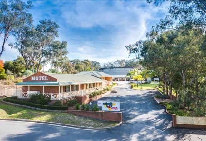 Commercial golf resort albury