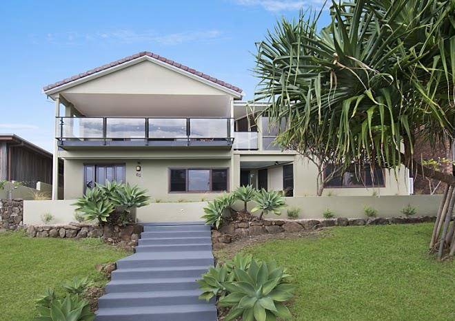 Aqua lennox head