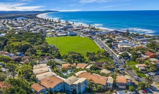 Lennox beach resort