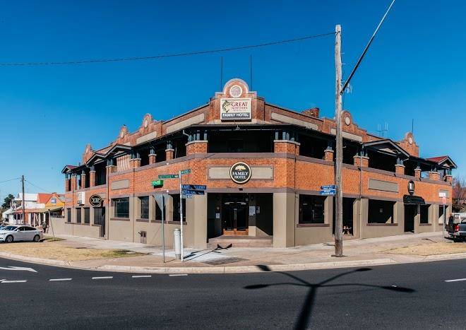Family hotel bathurst