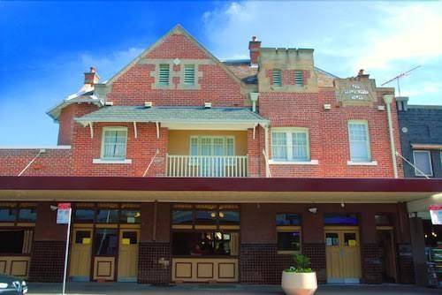 Captain cook hotel