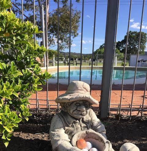 Colonial Motor Inn Image