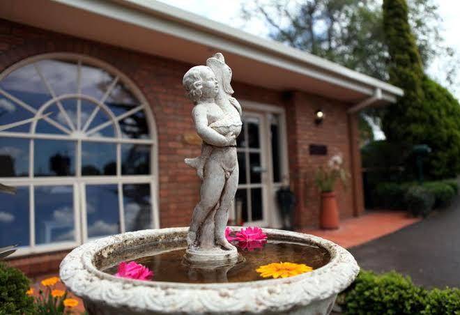 Summerhill Motor Inn Image