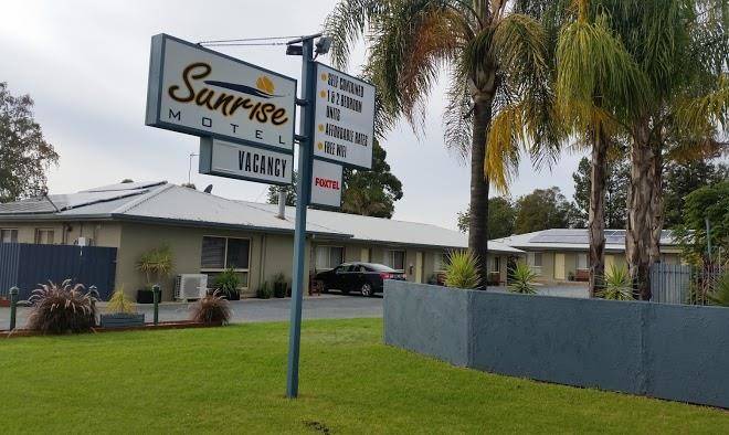 Sunrise motel