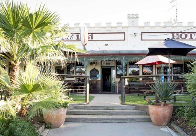 The palms tocumwal hotel motel