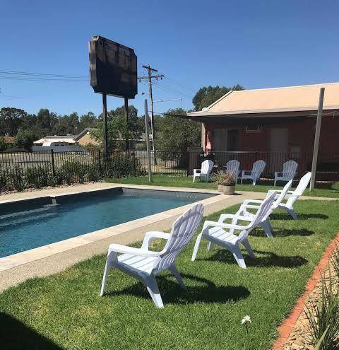 Tocumwal bridge motor inn