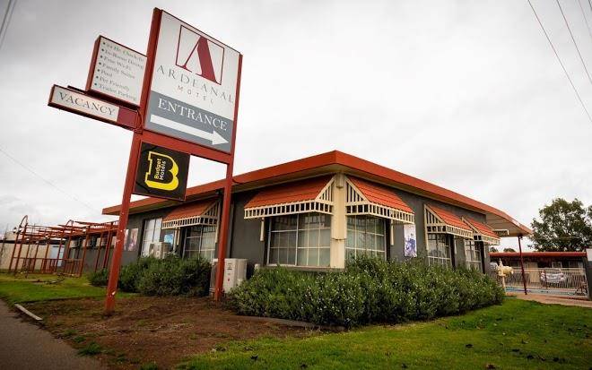 Ardeanal motel
