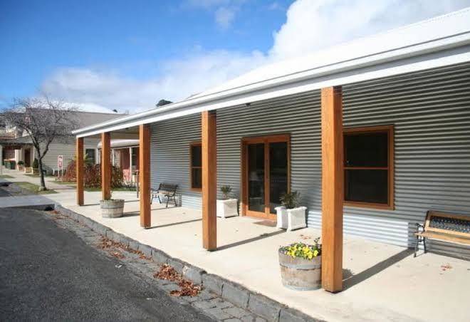 Millthorpe motel