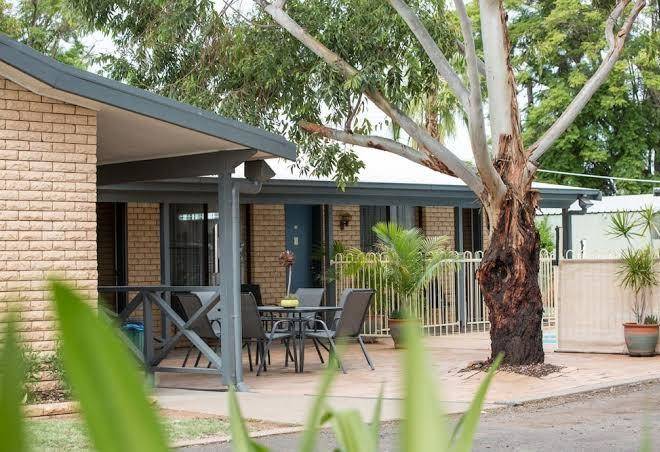 Darling river motel
