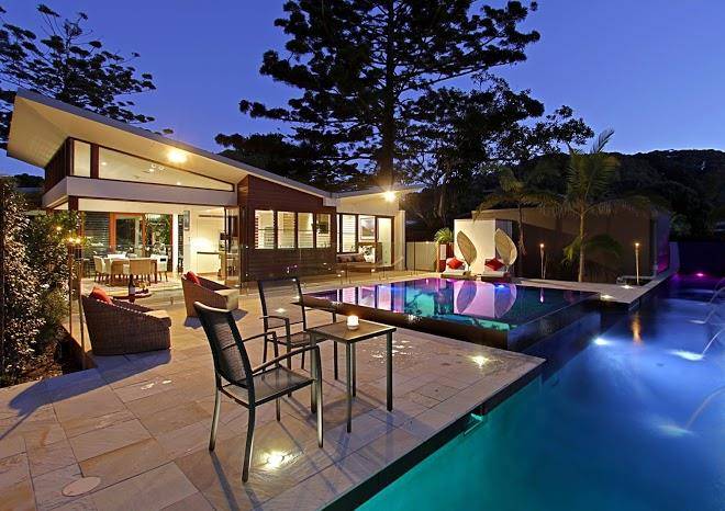 Byron bay luxury accommodation barefoot at broken head