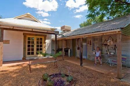 Corynnia station