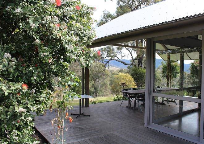 Elfin hill tourist accommodation within the hunter valley vineyards