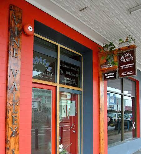 Vine Valley Inn Image