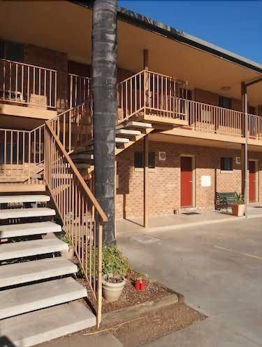 Cobar Town & Country Motor Inn Image