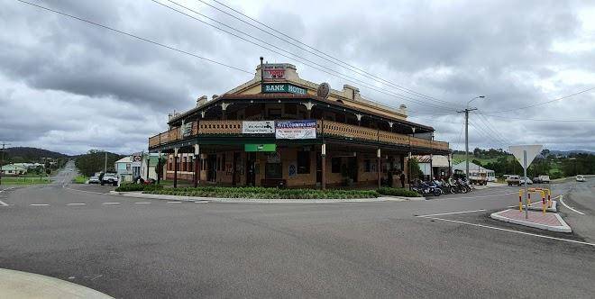 The bank hotel dungog