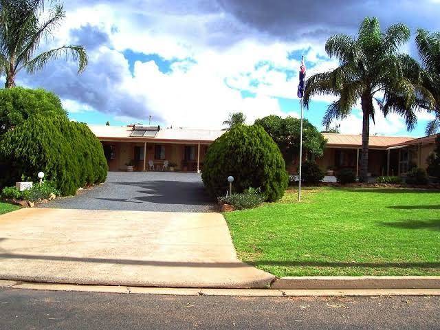 Three ways motel