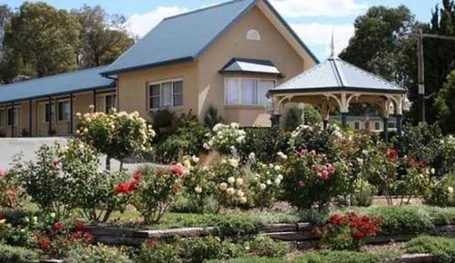Willows motel goulburn