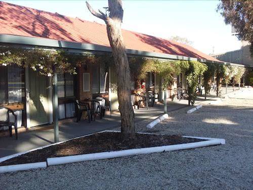 Jolly swagman motor inn