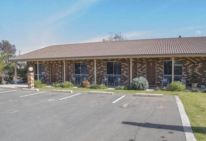 Highway inn motel hay