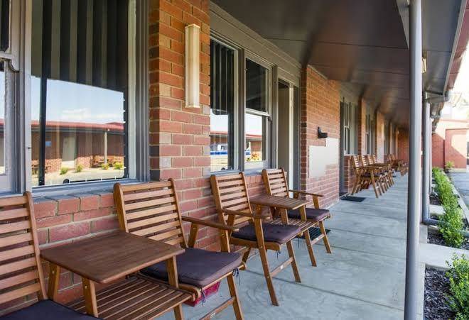 Cherry blossom motor inn