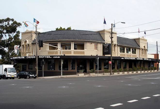 Bottlemart express southern cross hotel