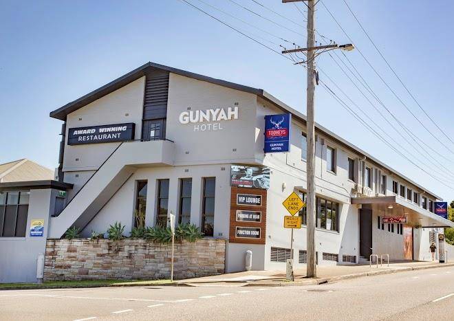 Gunyah hotel