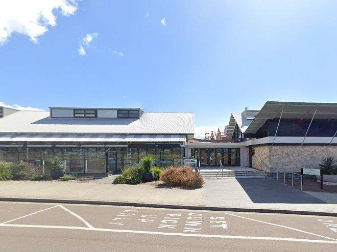 Hotel Caves Beachside Image