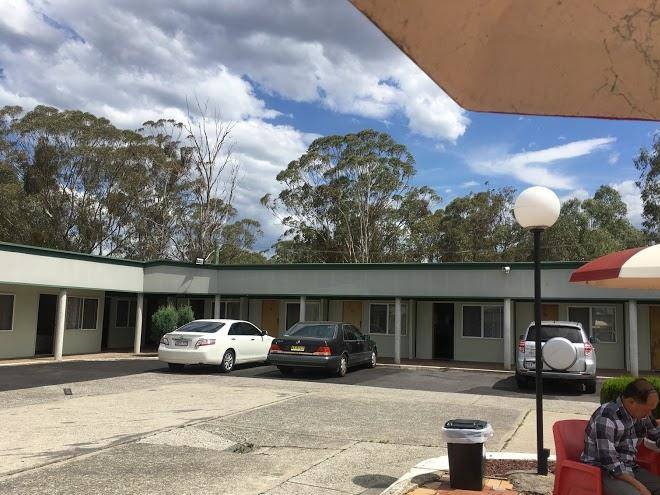 Jolly knight motel