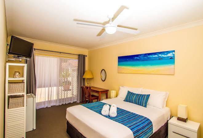 Meridian Resort Beachside Image