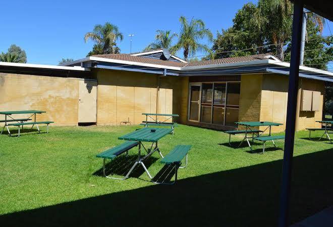 Brolga hotel motel