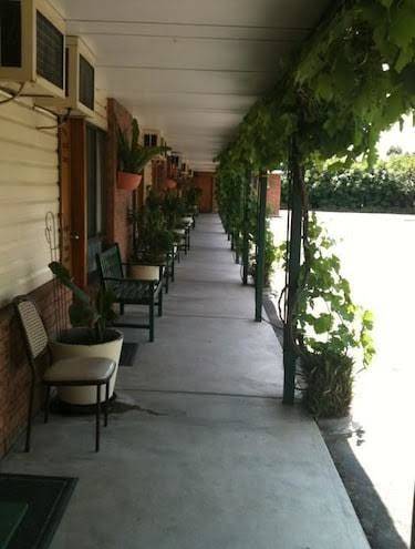 Wayfarer motel