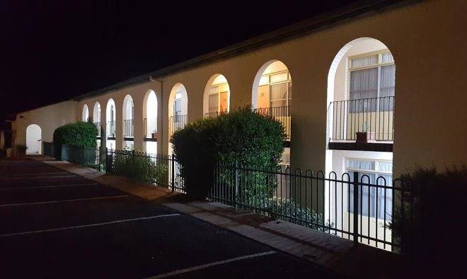 Bishops lodge narrandera