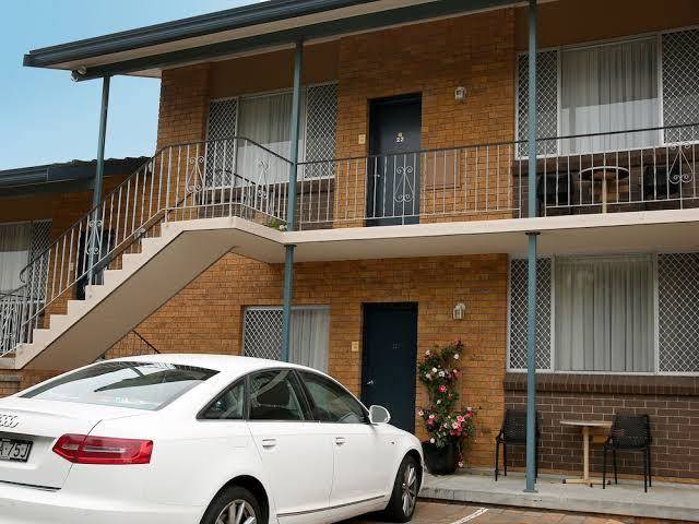 Elizabeth motor inn