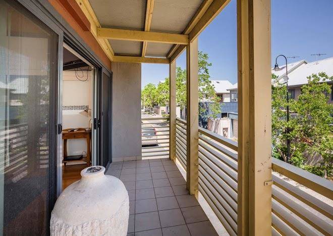 Newcastle harbourside terraces