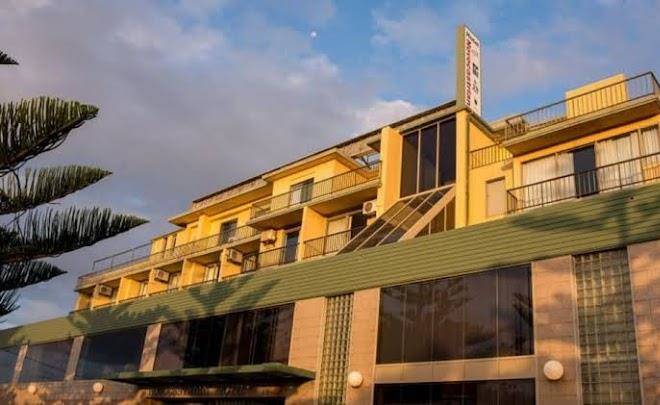 Newcastle beach hotel