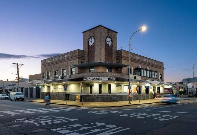 Sydney junction hotel