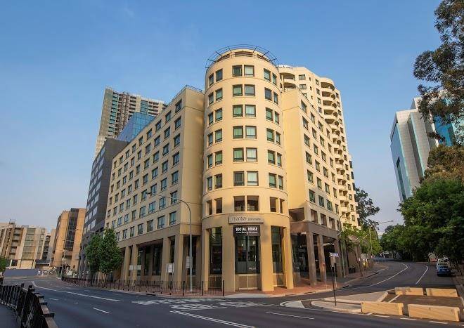 Mantra parramatta