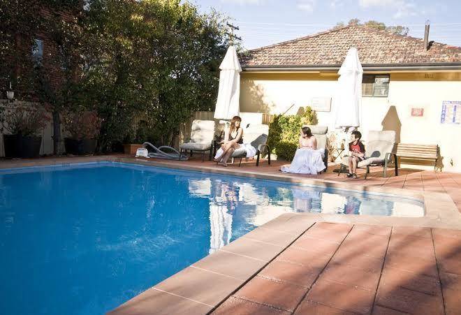 Country plaza queanbeyan