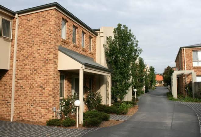 Grand manor motor inn