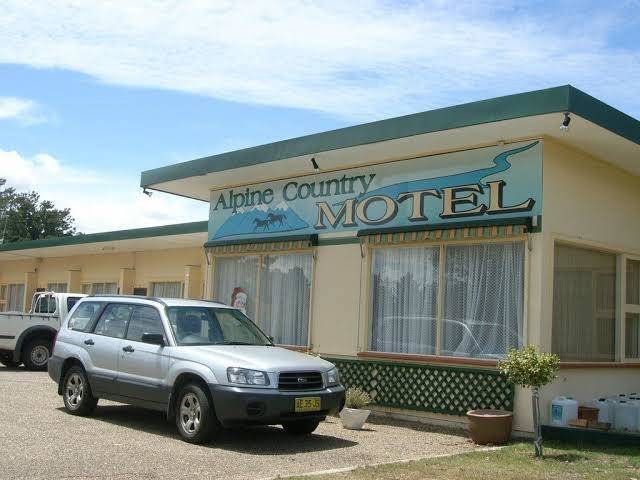 Alpine country motel