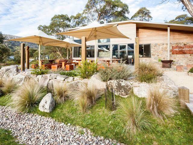 Novotel Lake Crackenback Resort & Spa Image