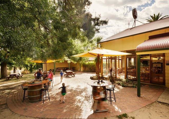 Jingellic pub