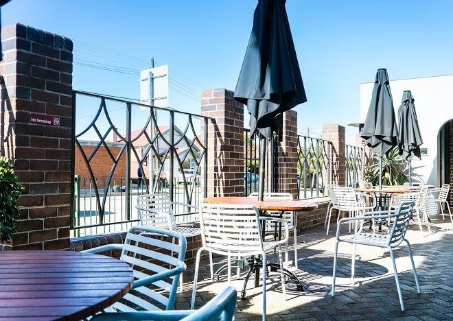Crossways hotel