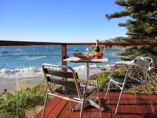 Bundeena beach hut