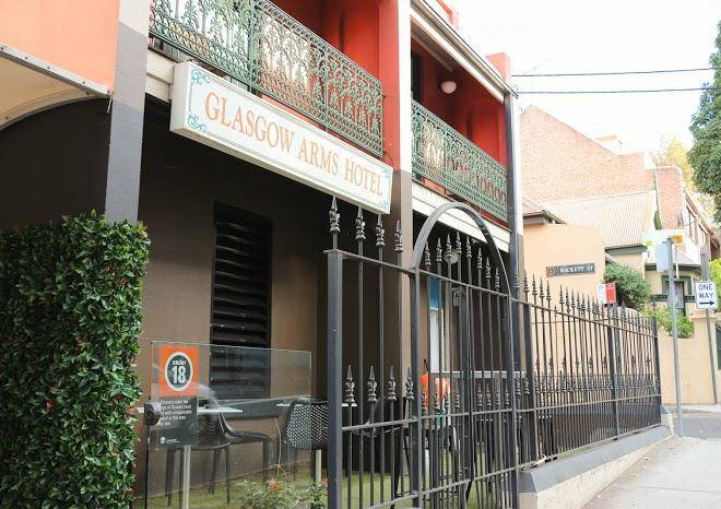 Glasgow Arms Hotel Image
