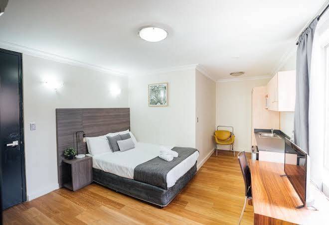 Uno Hotel Sydney Image