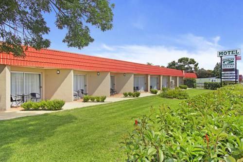 Country capital motel